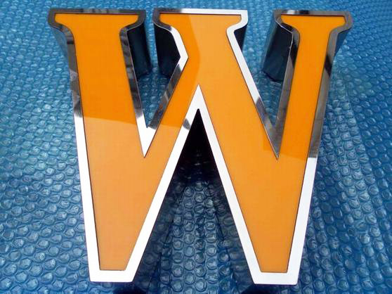 金屬發光字的表面如何處理